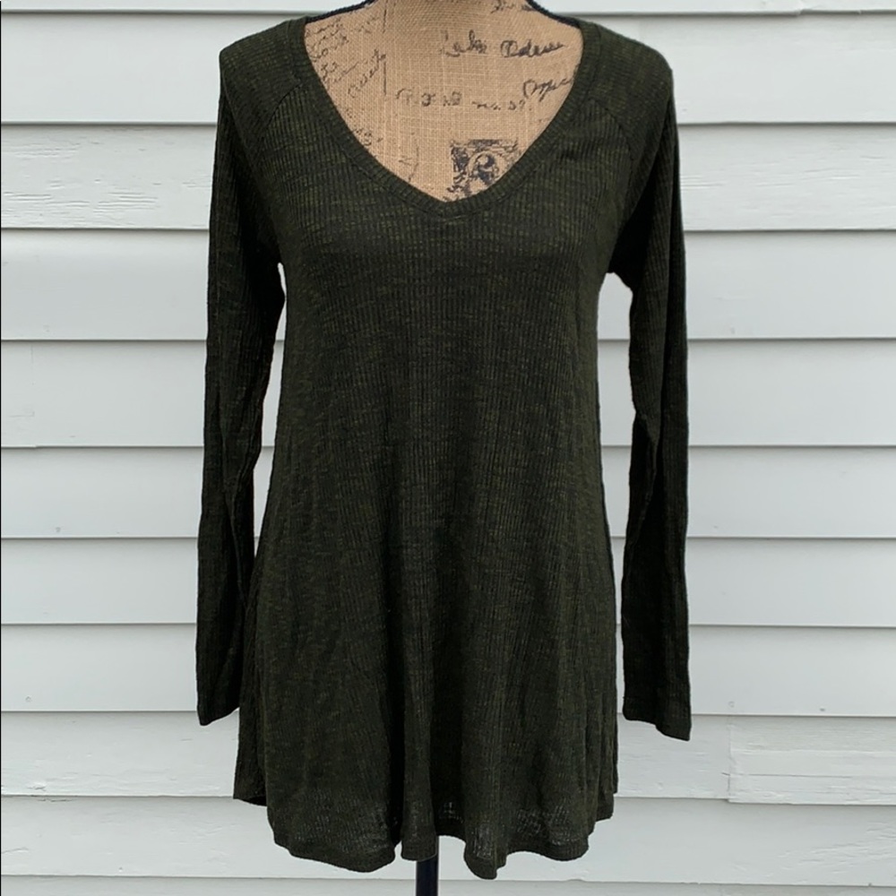 Heathered green tunic top size medium